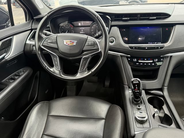 Used 2021 Cadillac XT5 Premium Luxury w/ LPO, Floor Liner Package AWD/4WD image 9