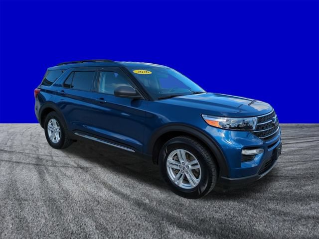Certified 2020 Ford Explorer XLT w/ Equipment Group 202A AWD/4WD image 2
