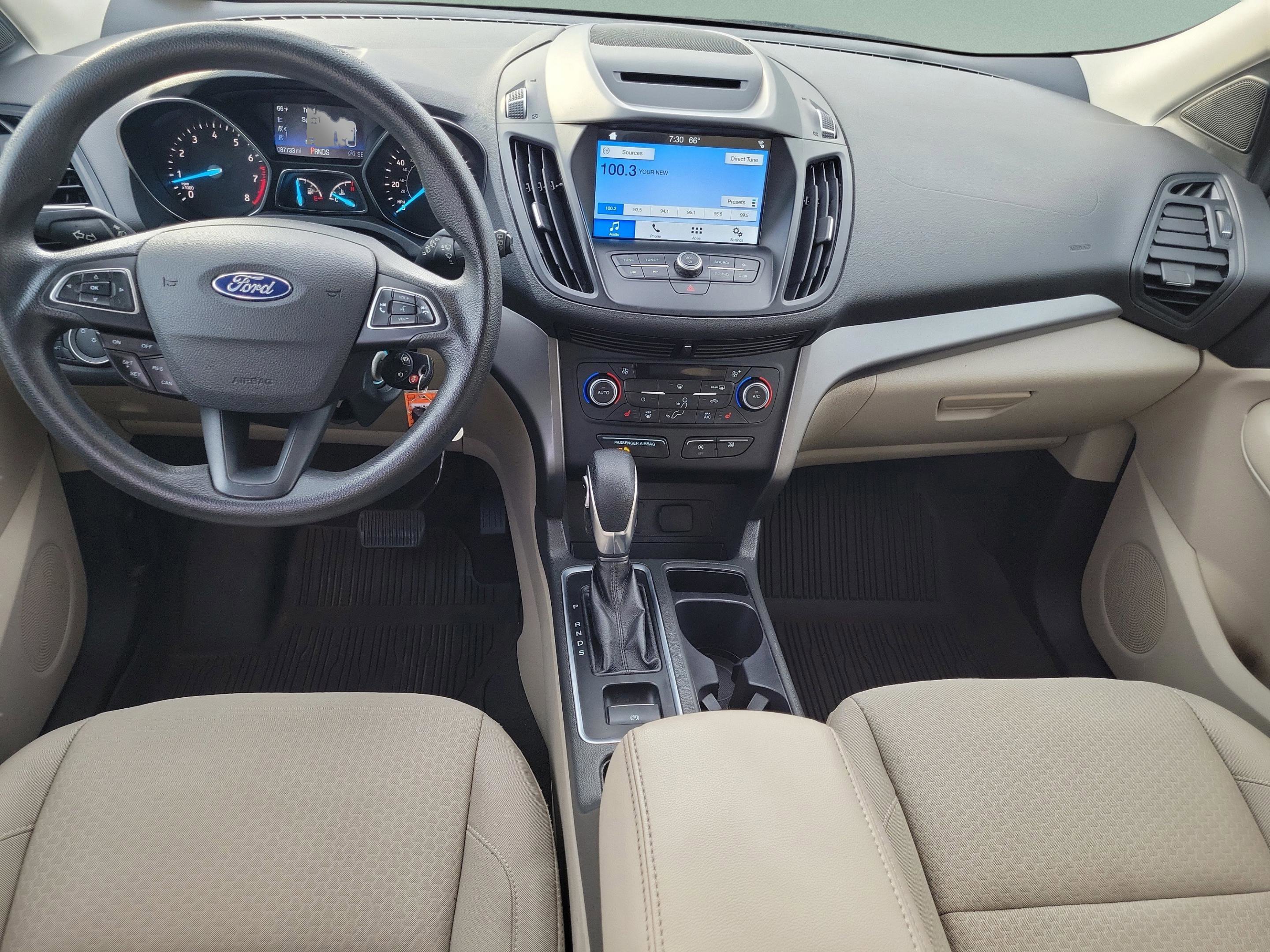 Certified 2018 Ford Escape SE w/ SE Sync 3 Package AWD/4WD image 8