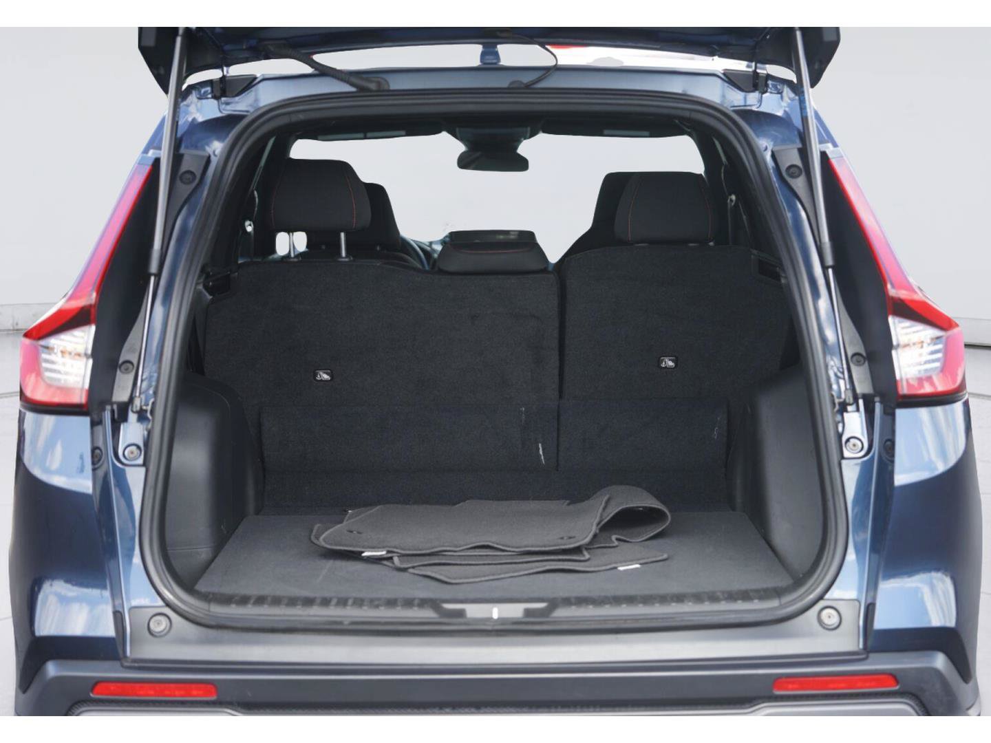 Used 2025 Honda CR-V Sport image 32