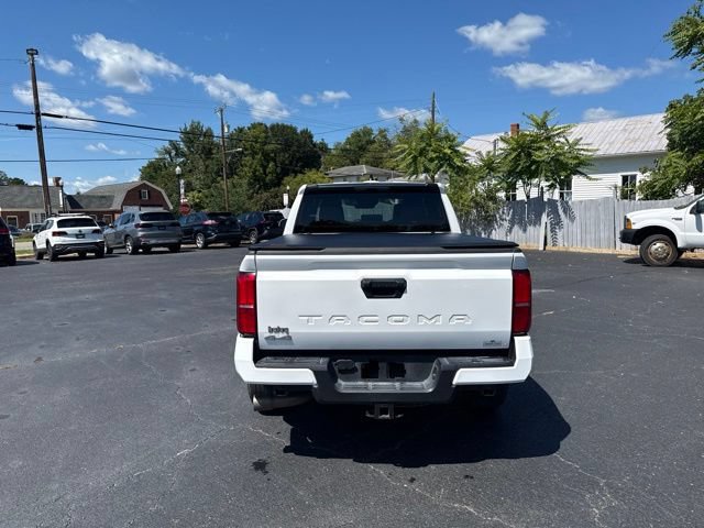 Used 2026 Toyota Tacoma SR5 AWD/4WD image 6