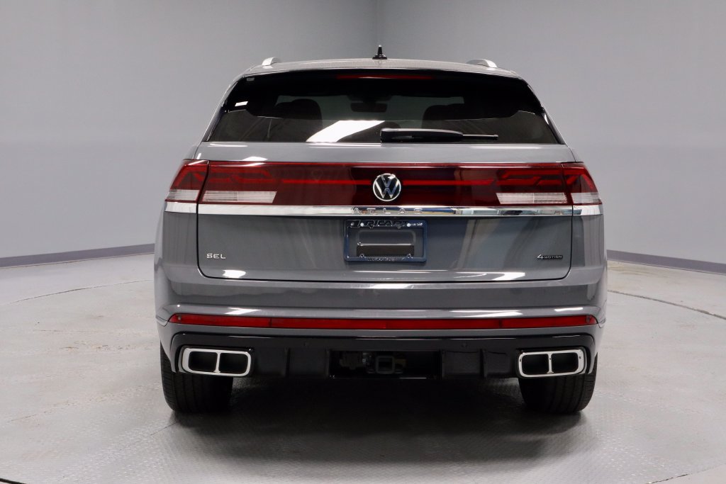 Used 2024 Volkswagen Atlas Cross Sport SEL Premium R-Line AWD/4WD image 11
