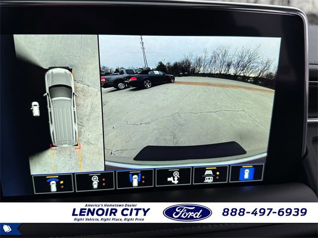 Used 2023 Chevrolet Suburban High Country image 28