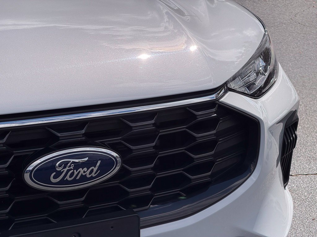 Certified 2025 Ford Escape ST-Line FWD image 10