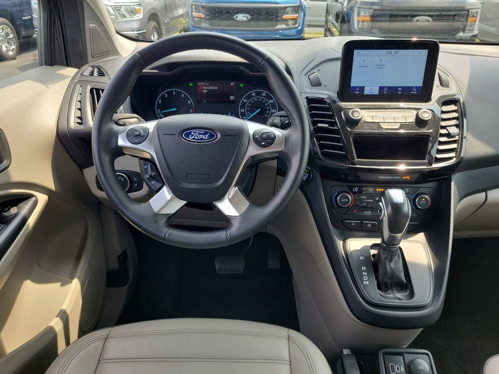Certified 2023 Ford Transit Connect Titanium FWD image 12