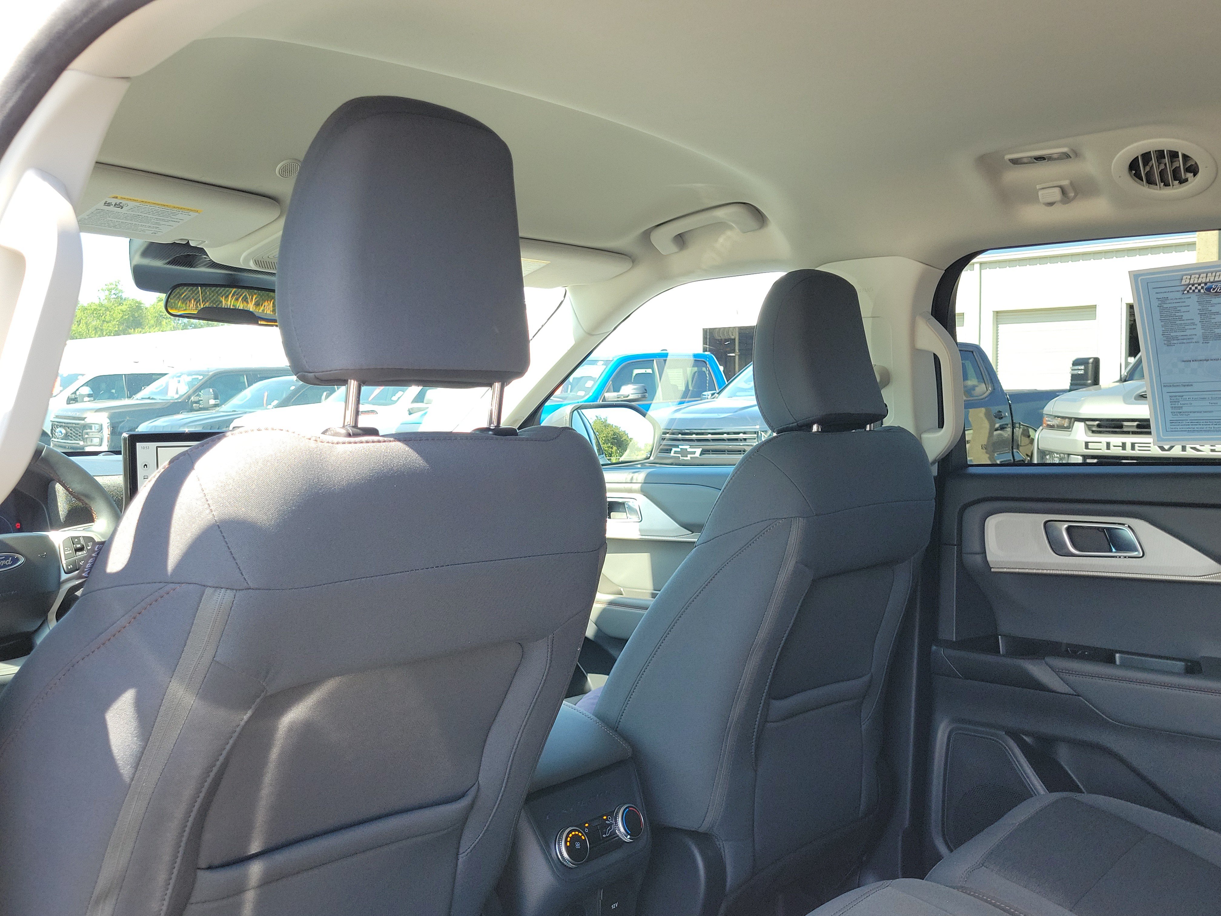 Certified 2025 Ford Explorer Active RWD image 14