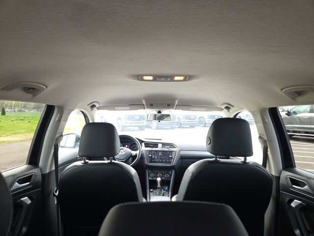 Used 2019 Volkswagen Tiguan SE AWD/4WD image 13
