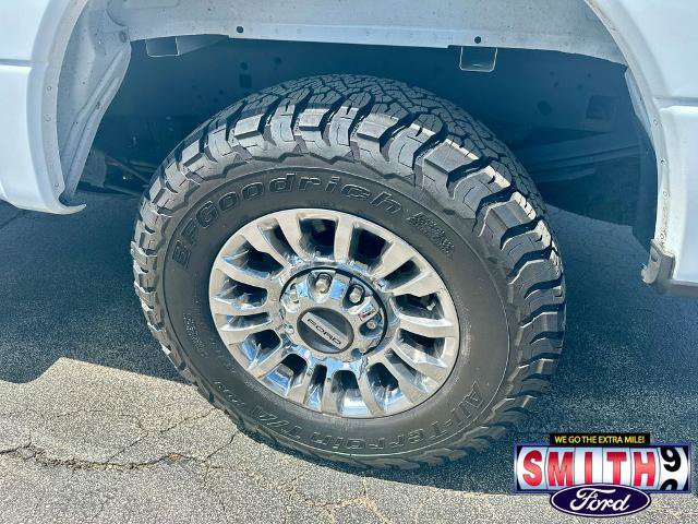 Certified 2022 Ford F250 XLT w/ XLT Premium Package AWD/4WD image 14
