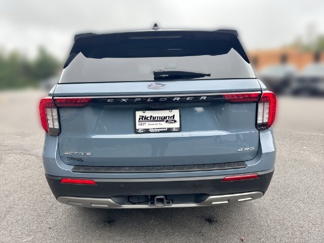 Certified 2025 Ford Explorer Active w/ Active Comfort Package AWD/4WD image 7