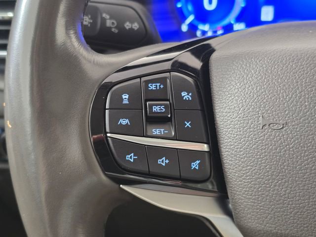 Certified 2023 Ford Explorer Platinum w/ Technology Package AWD/4WD image 35