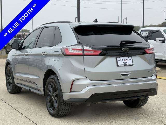 Certified 2022 Ford Edge SE w/ Black Appearance Package image 6