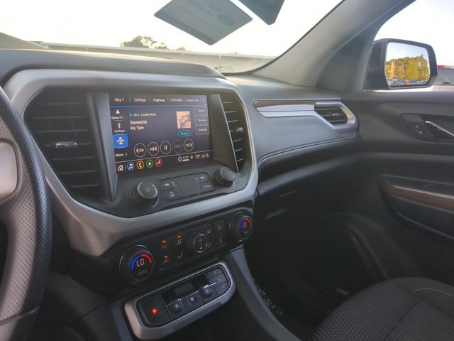 Used 2023 GMC Acadia SLE w/ Driver Convenience Package FWD image 22