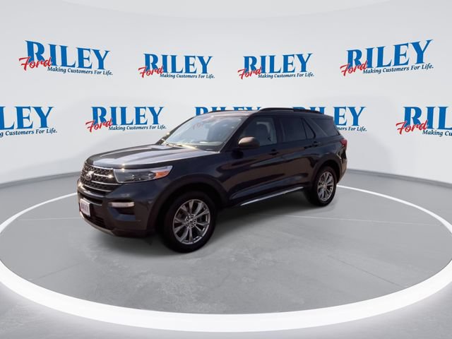 Certified 2023 Ford Explorer XLT w/ Equipment Group 202A AWD/4WD image 7