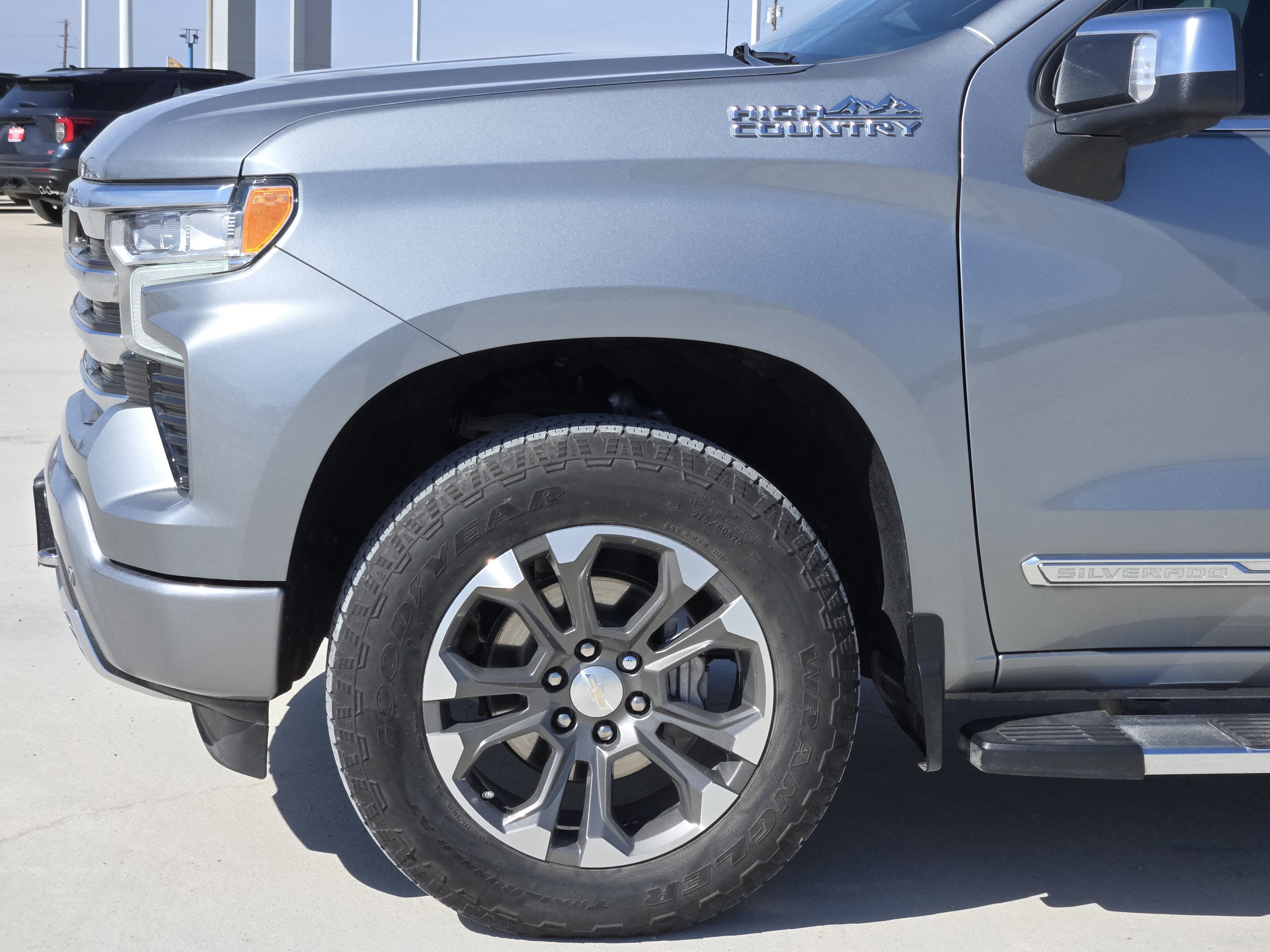 Used 2023 Chevrolet Silverado 1500 High Country w/ Z71 Off-Road Package image 8