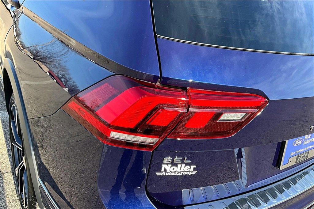 Used 2022 Volkswagen Tiguan SEL R-Line image 30