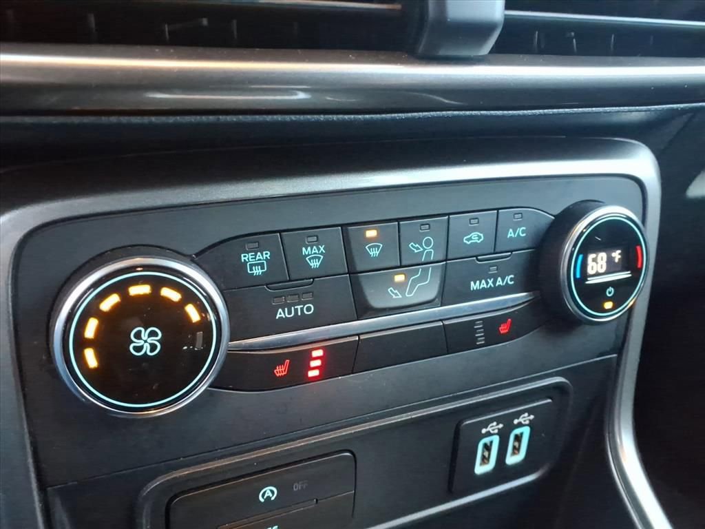 Certified 2021 Ford EcoSport SE image 12