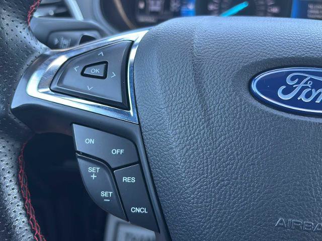 Certified 2024 Ford Edge ST-Line w/ Class II Trailer Tow Package AWD/4WD image 17