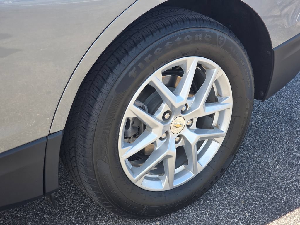 Used 2023 Chevrolet Equinox LT FWD image 39