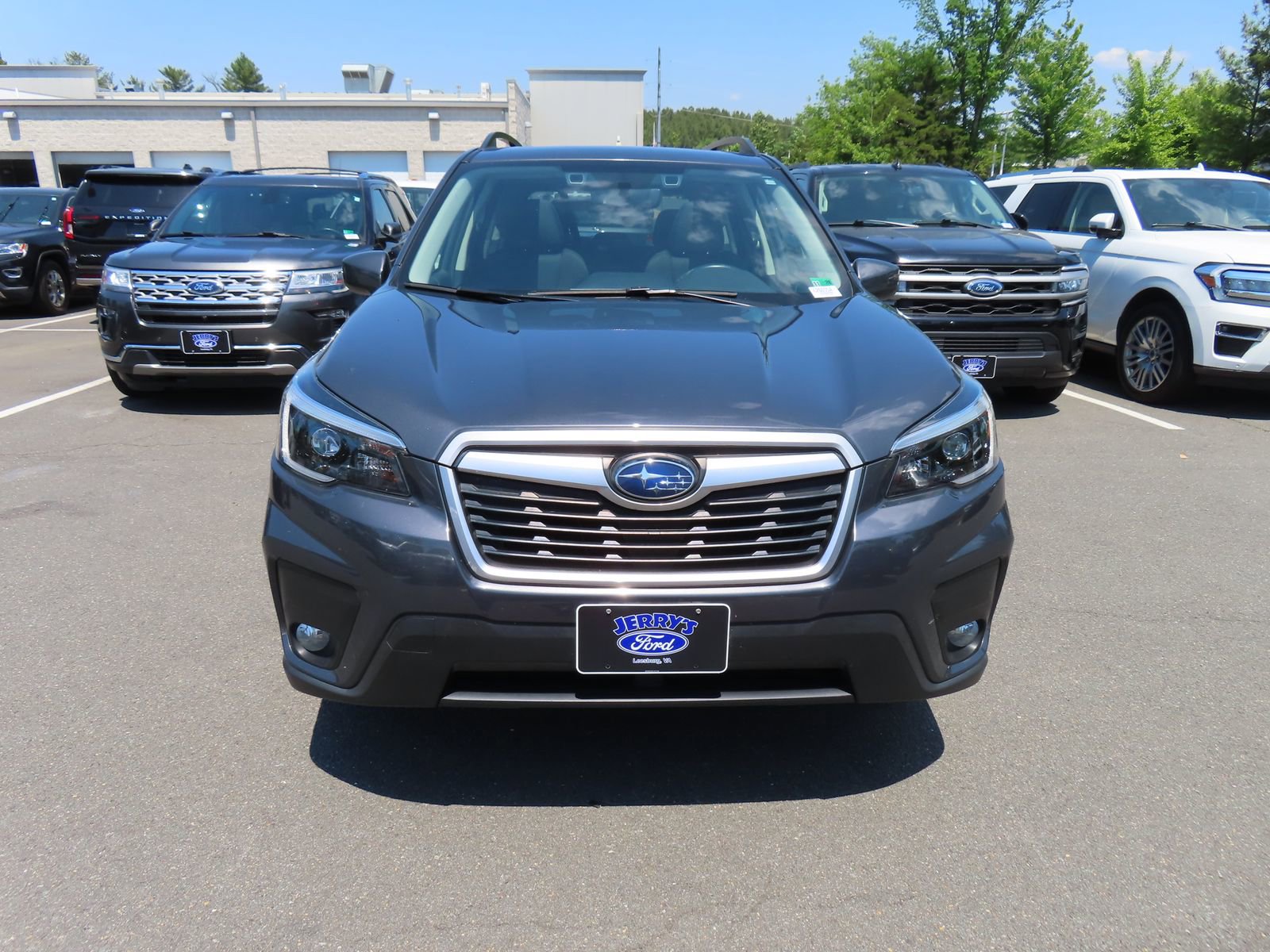 Used 2021 Subaru Forester Premium AWD/4WD image 2
