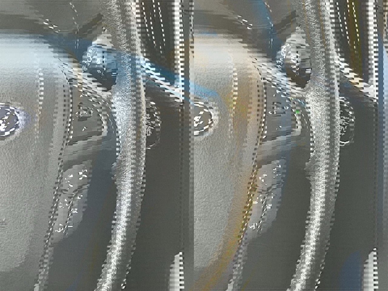 Certified 2022 Ford Edge SEL image 18