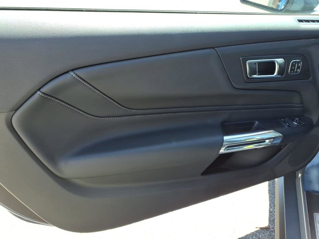 Certified 2025 Ford Mustang GT Premium RWD image 12