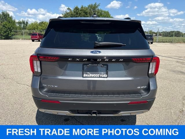 Certified 2025 Ford Explorer Active w/ Active Comfort Package AWD/4WD image 6