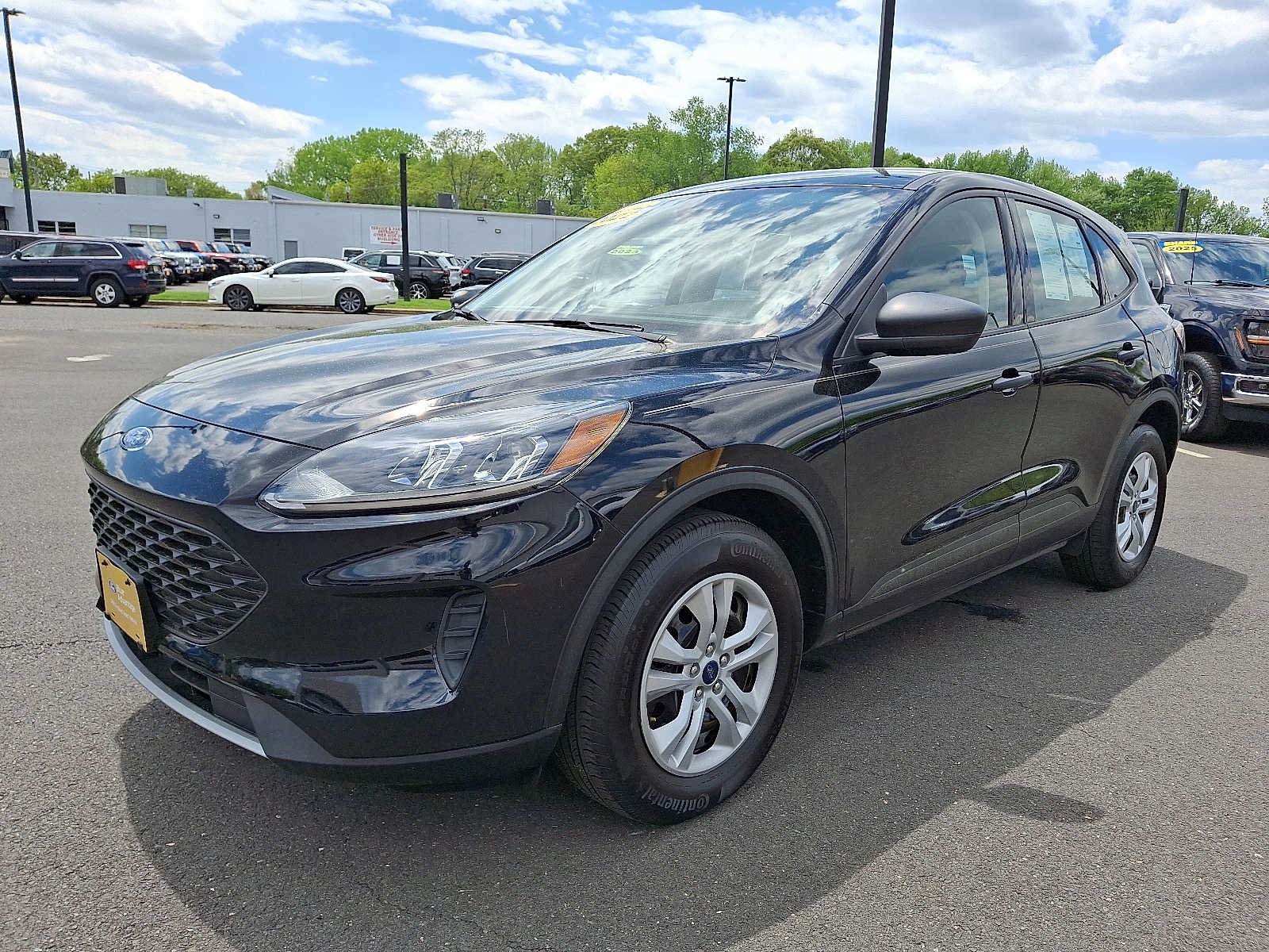 Certified 2022 Ford Escape S AWD/4WD image 4