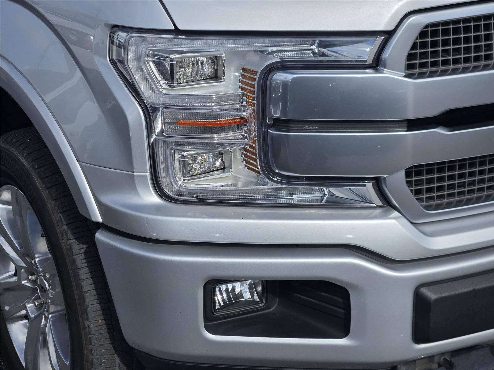 Certified 2019 Ford F150 Platinum w/ Equipment Group 701A Luxury AWD/4WD image 10