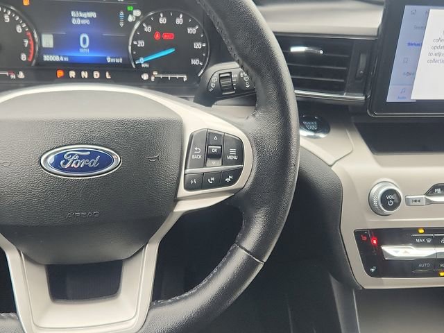 Certified 2023 Ford Explorer XLT w/ Equipment Group 202A AWD/4WD image 15