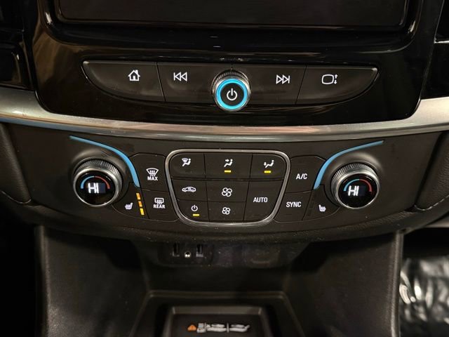 Used 2022 Chevrolet Traverse LT image 29