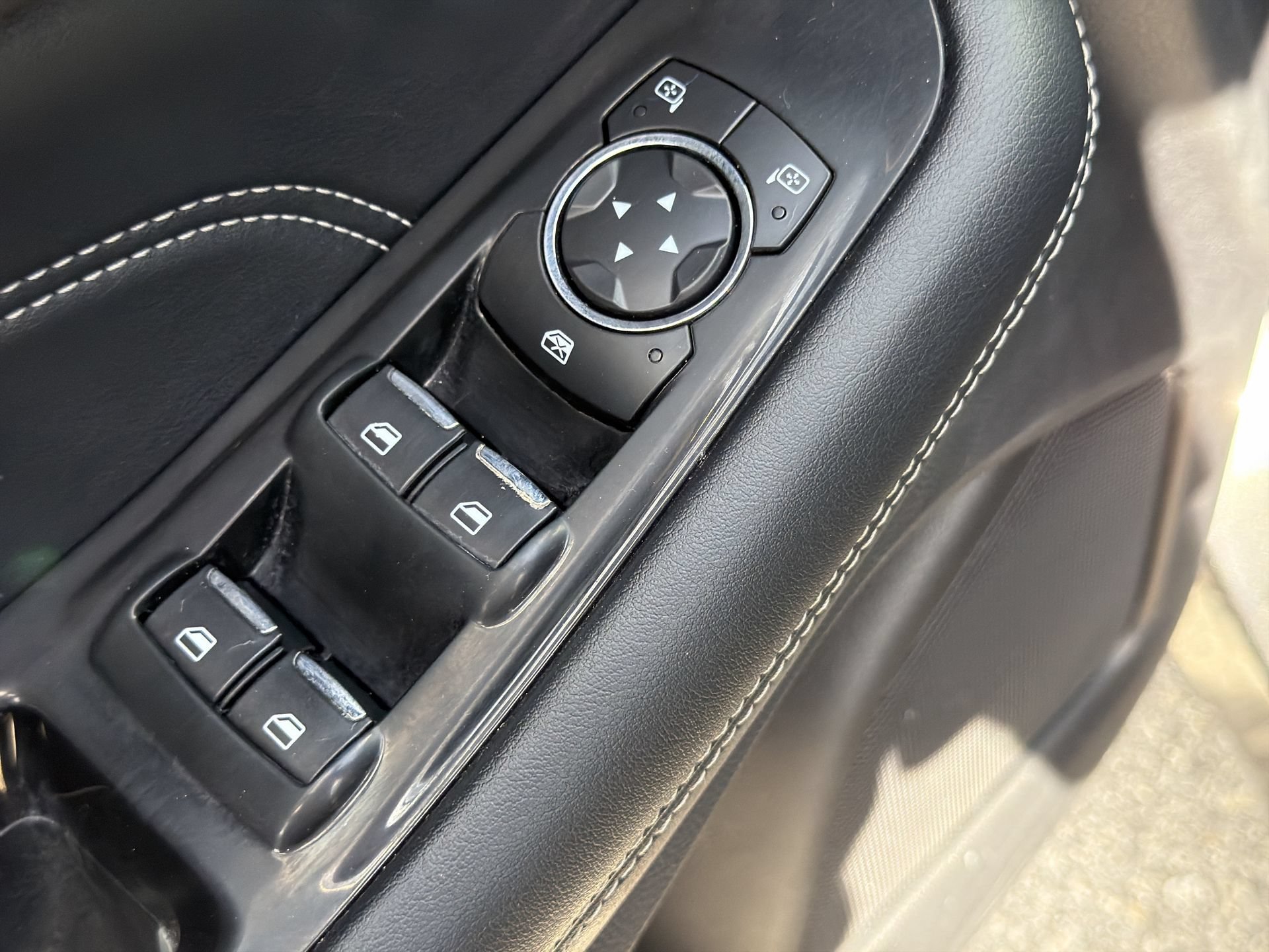 Certified 2019 Ford Edge Titanium w/ Equipment Group 301A FWD image 52