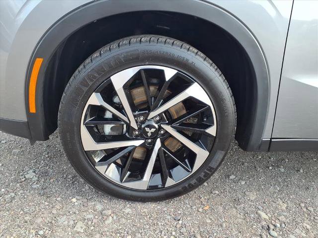Used 2023 Mitsubishi Outlander SE image 9