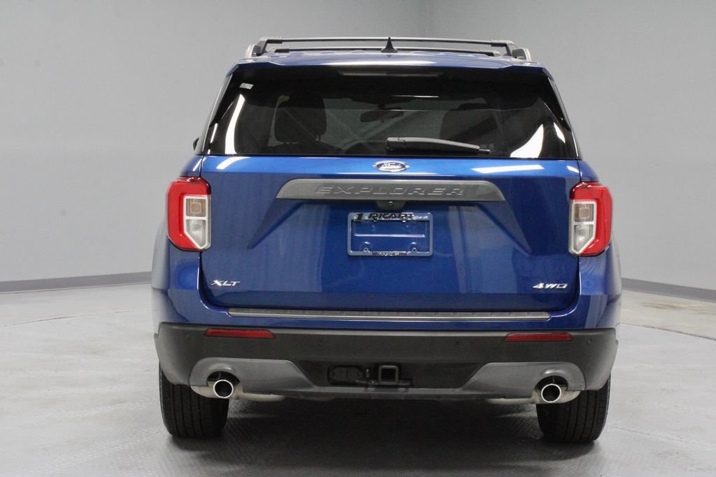 Certified 2023 Ford Explorer XLT w/ Equipment Group 202A AWD/4WD image 11