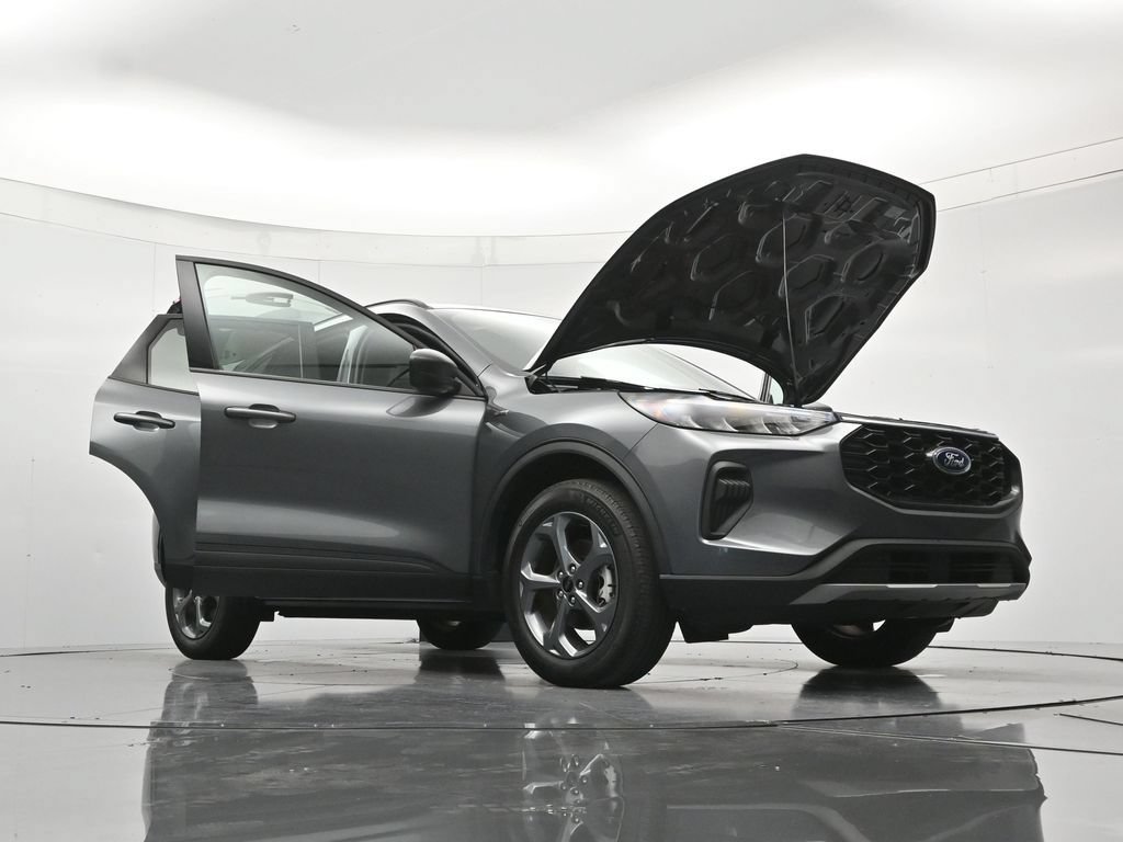Certified 2025 Ford Escape ST-Line AWD/4WD image 49