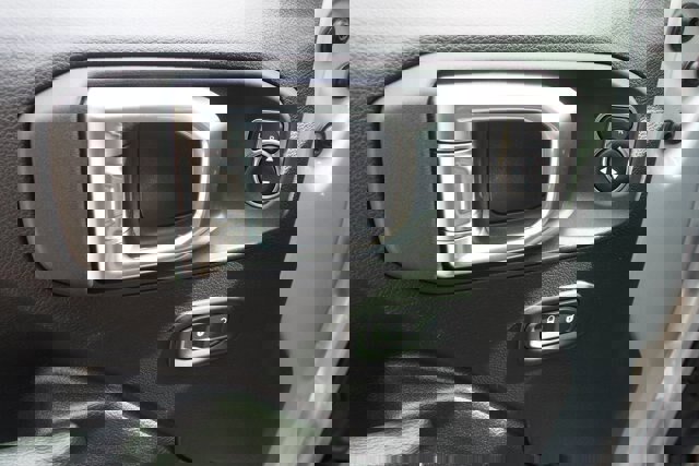 Used 2023 Jeep Gladiator Mojave w/ Trailer Tow Package image 19