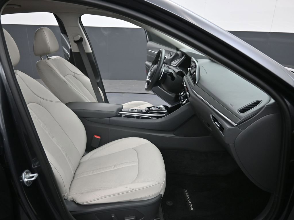 Used 2020 Hyundai Sonata Limited FWD image 16