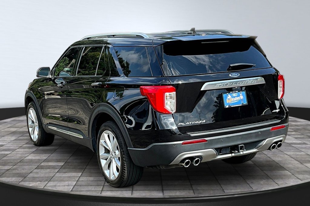 Certified 2024 Ford Explorer Platinum w/ Technology Package AWD/4WD image 5