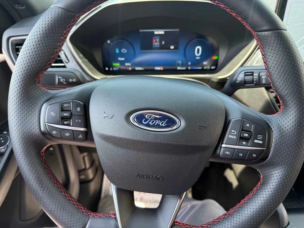 Certified 2024 Ford Escape ST-Line Elite AWD/4WD image 28