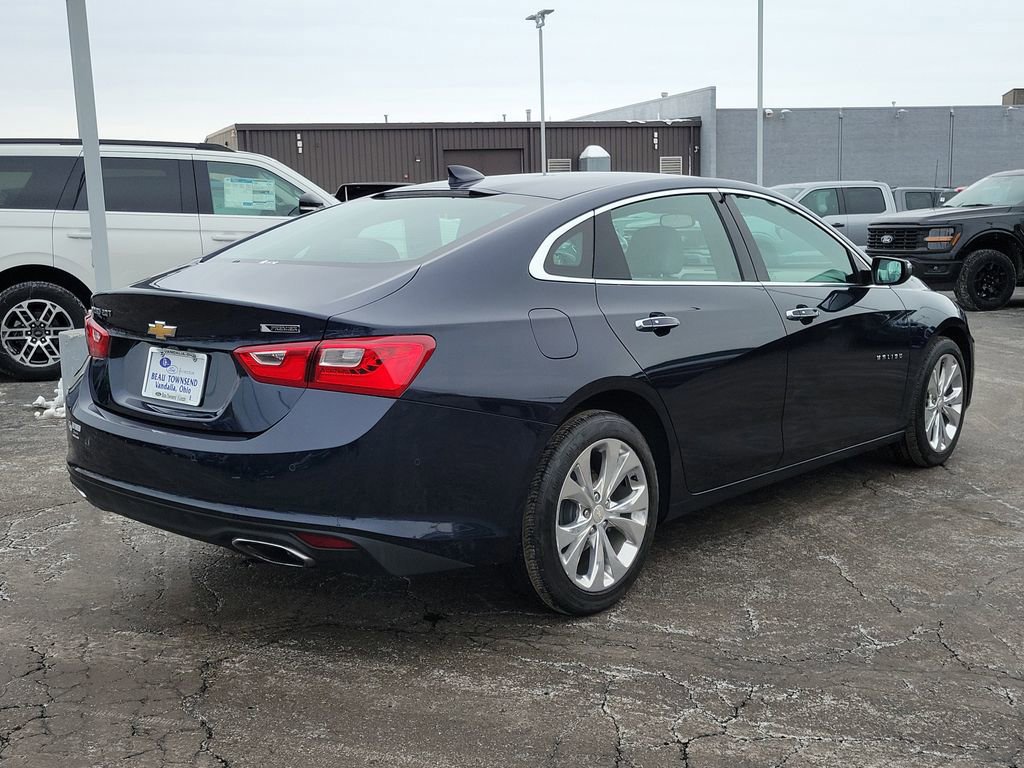 Used 2017 Chevrolet Malibu Premier w/ Driver Confidence Package image 5