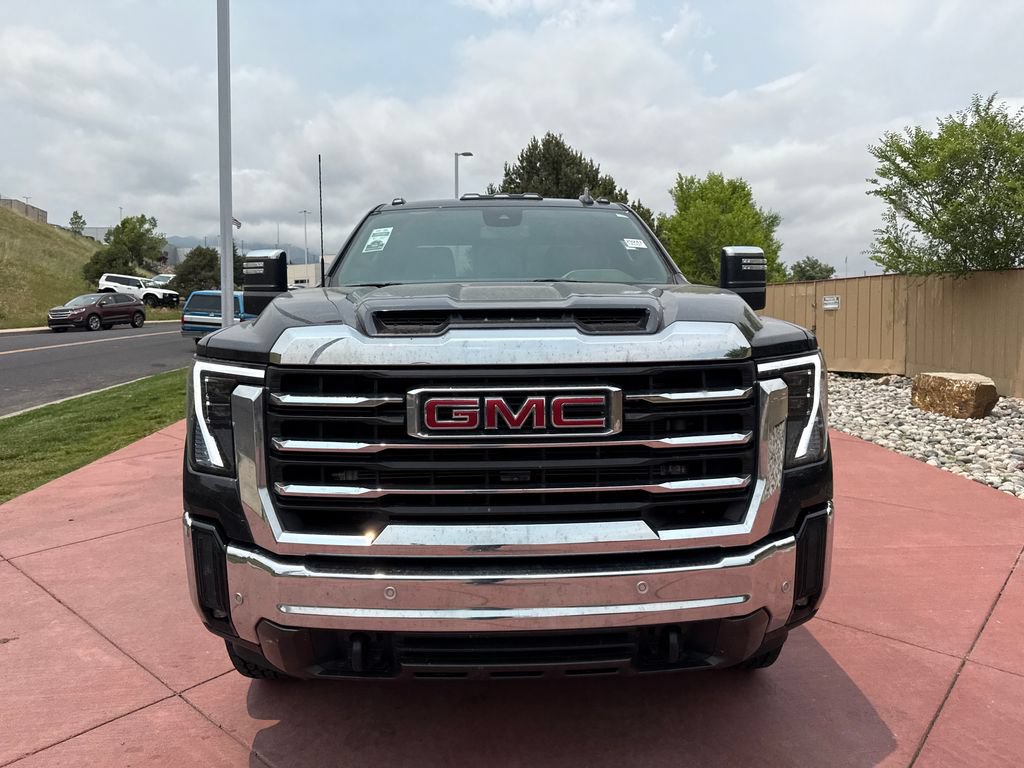 Used 2024 GMC Sierra 3500 SLT w/ SLT Premium Package AWD/4WD image 2