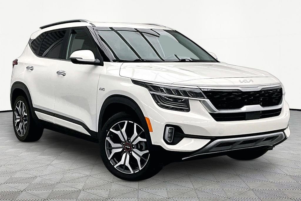 Used 2022 Kia Seltos SX w/ Sunroof Package AWD/4WD image 12