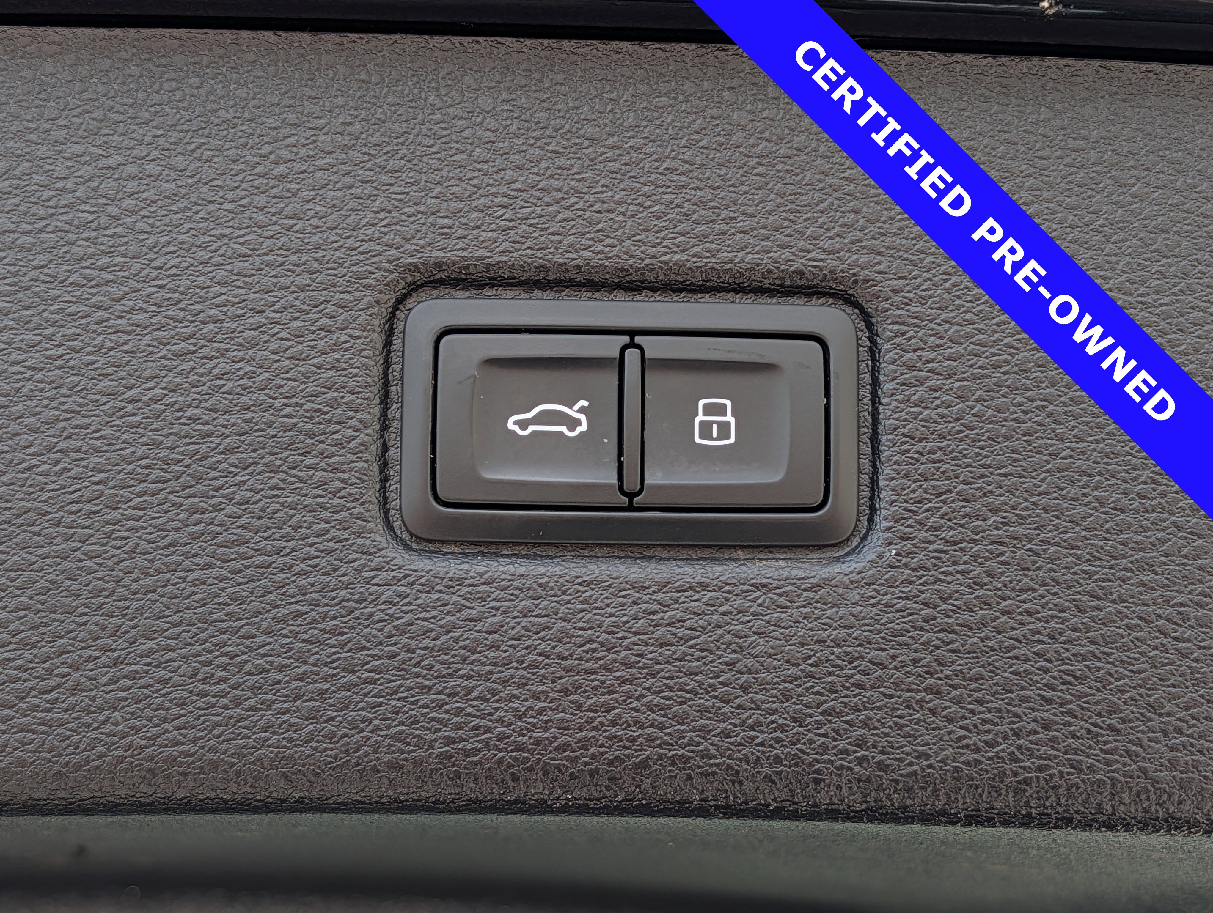Used 2022 Audi Q7 3.0T Premium Plus AWD/4WD image 14
