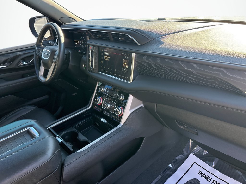 Used 2023 GMC Yukon XL Denali AWD/4WD image 13