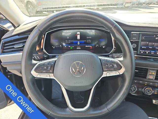 Used 2024 Volkswagen Jetta SE w/ Panoramic Sunroof Package FWD image 21
