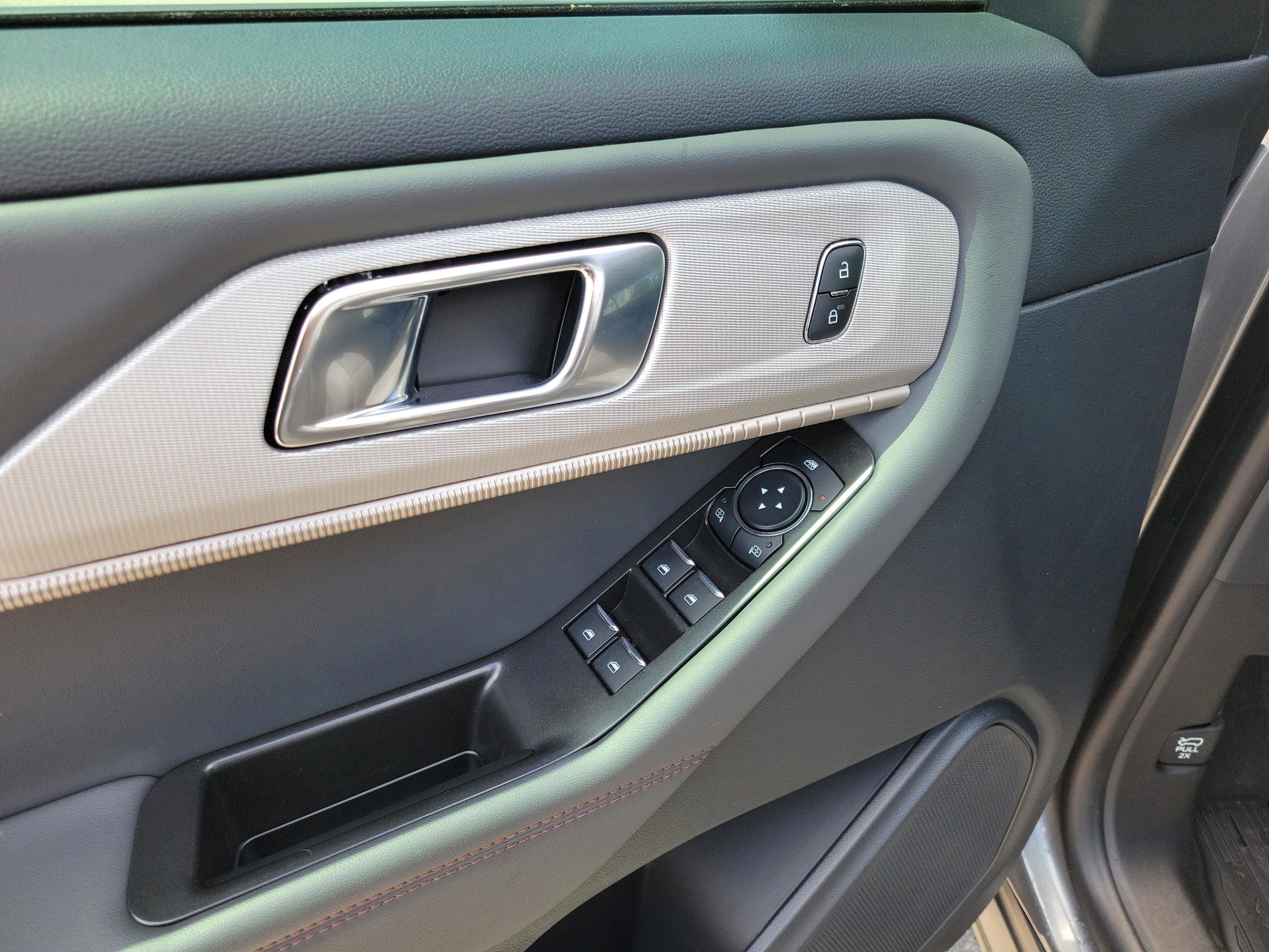 Certified 2025 Ford Explorer Active AWD/4WD image 20