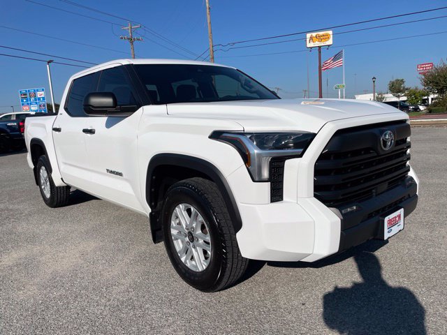 Used 2025 Toyota Tundra SR5 RWD image 3