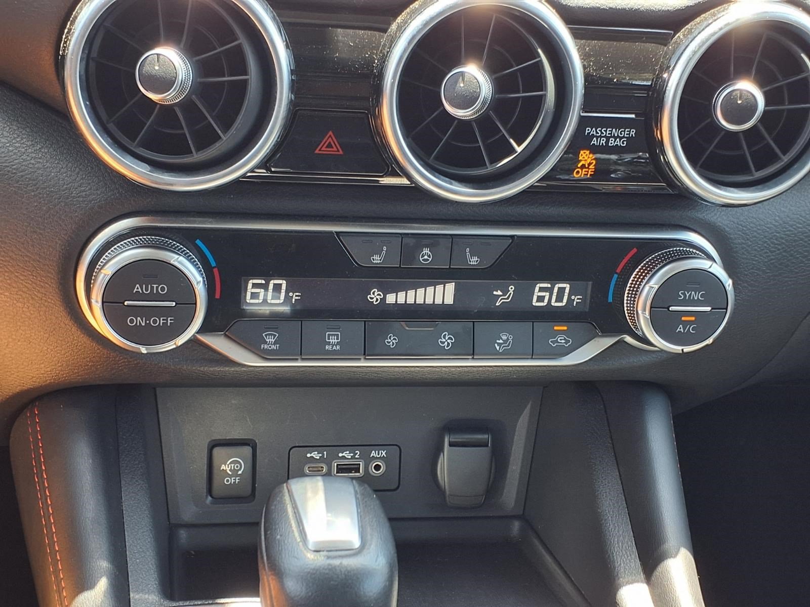 Used 2025 Nissan Sentra SR w/ SR Premium Package FWD image 18