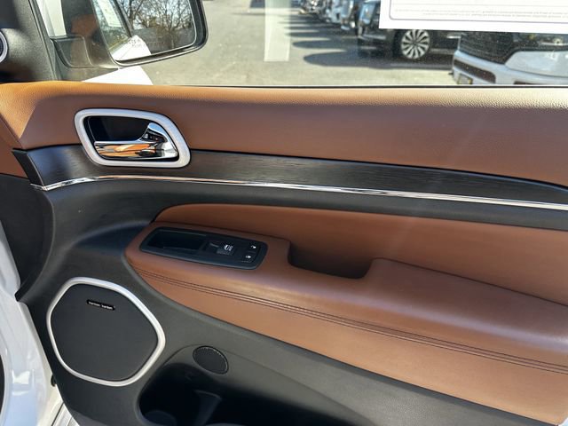 Used 2019 Jeep Grand Cherokee Summit w/ Platinum Series Group image 37