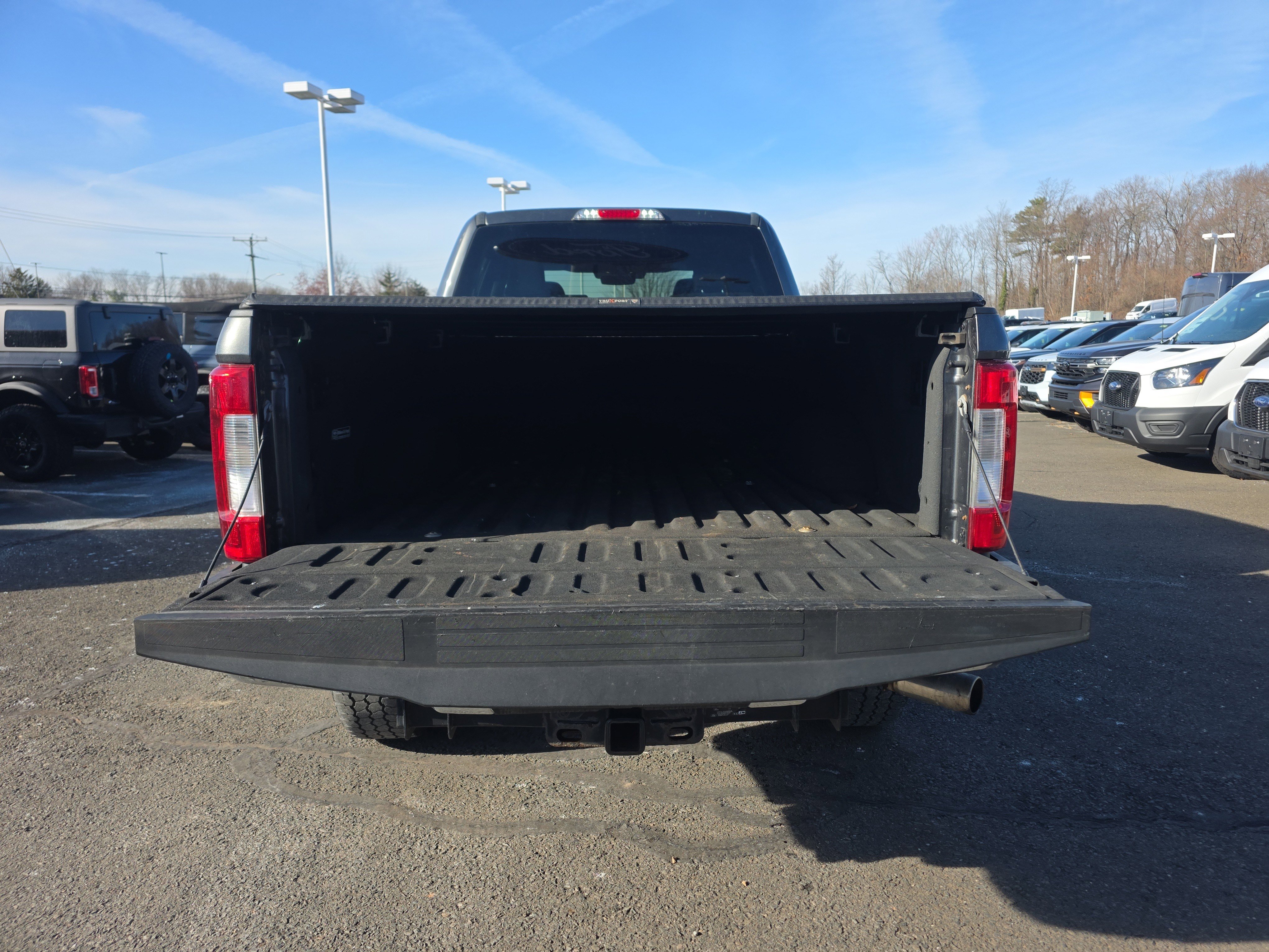 Certified 2018 Ford F250 XLT w/ XLT Premium Package image 17