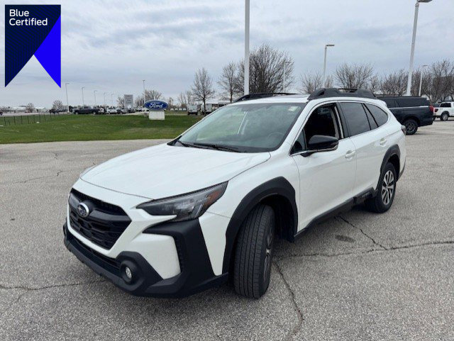 Used 2025 Subaru Outback Premium image 1